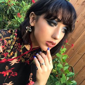 Meet your Posher, Valerie